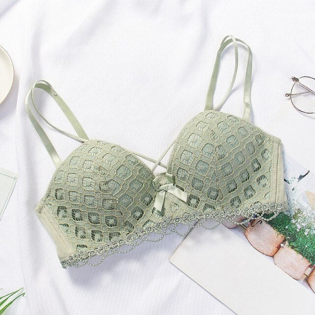 Set of 4 Women's Lace Push-Up Bras & Panties Underwired, Fancy Self Design Lingerie Set