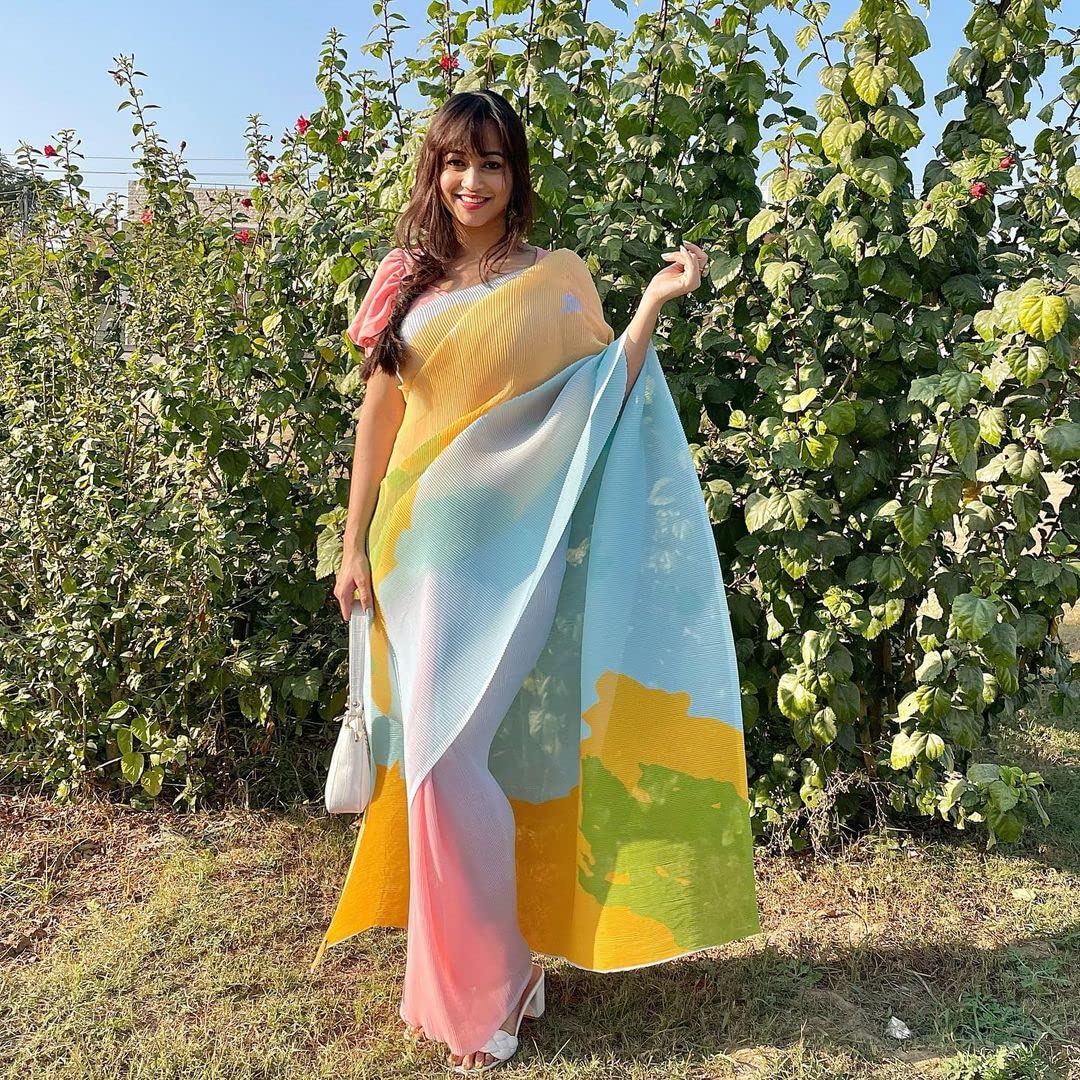 Women's Pure Georgette Saree Full Crushed Digital Print with Unstitched Blouse Piece